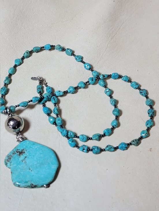Turqoise Necklace With Large Chunk Turquiose Drop Artisian - Picture 4 of 10